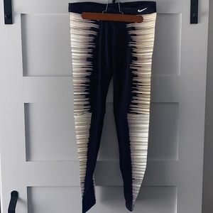 NWT Nike shine tights